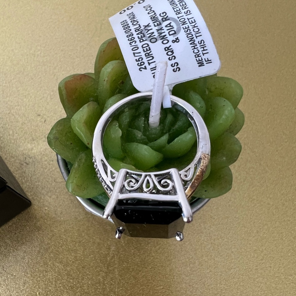 NIB Black Onyx ring π - Picture 5 of 6